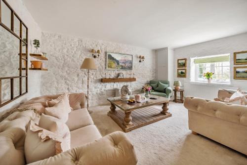 Osmington Mills Apartment | Live the coastal cottage dream in Dorset AONB