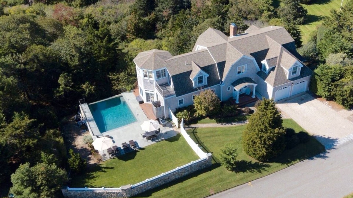 East Orleans House | Live the Good Life! Heated Pool, Walk to Ocean Beaches, Sleeps 12 in 6 rooms