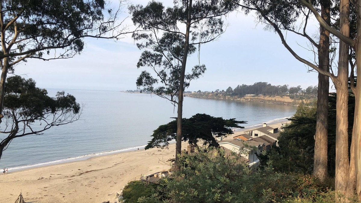Aptos Apartment | Live, Work & Play by the Beach.