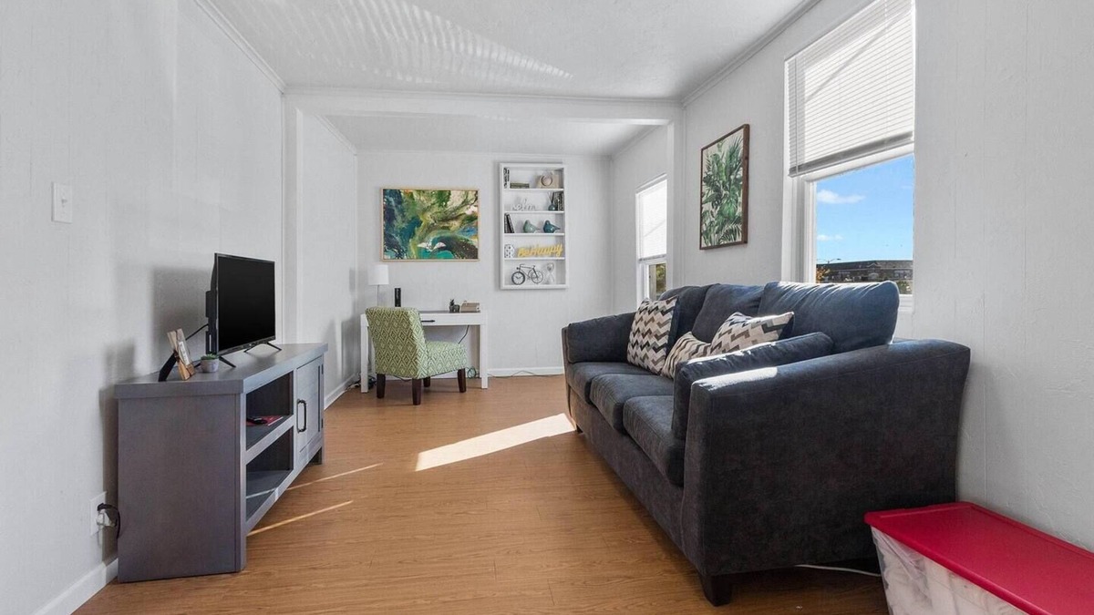De Pere Apartment | Live. Work. Play. Study. Downtown De Pere!