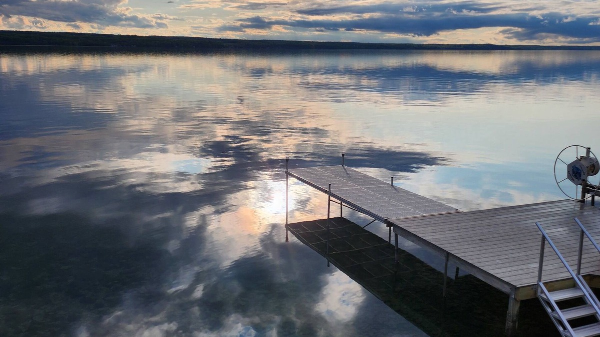 King Ferry Cottage | Live your Best Vacation Life! Lovely 4 BR Property on Cayuga Lake. Dog Friendly
