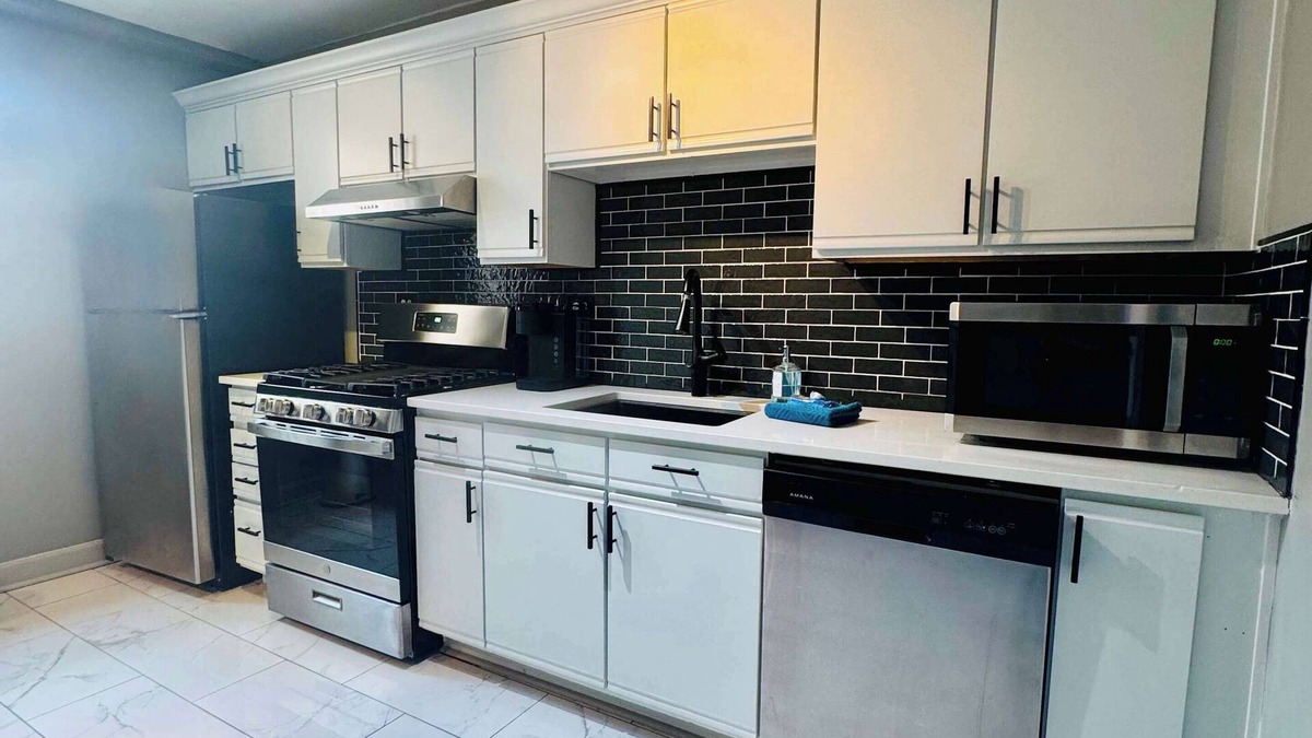 St. Charles Apartment | Lively Fox Loft, In Downtown, Walk to River & Bars, Arcada across the street