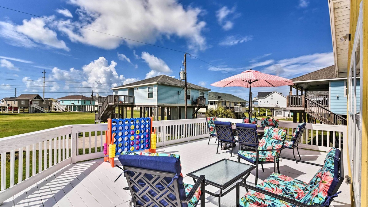 Terramar Beach House | Lively Galveston Home w/Deck & Beach Views!