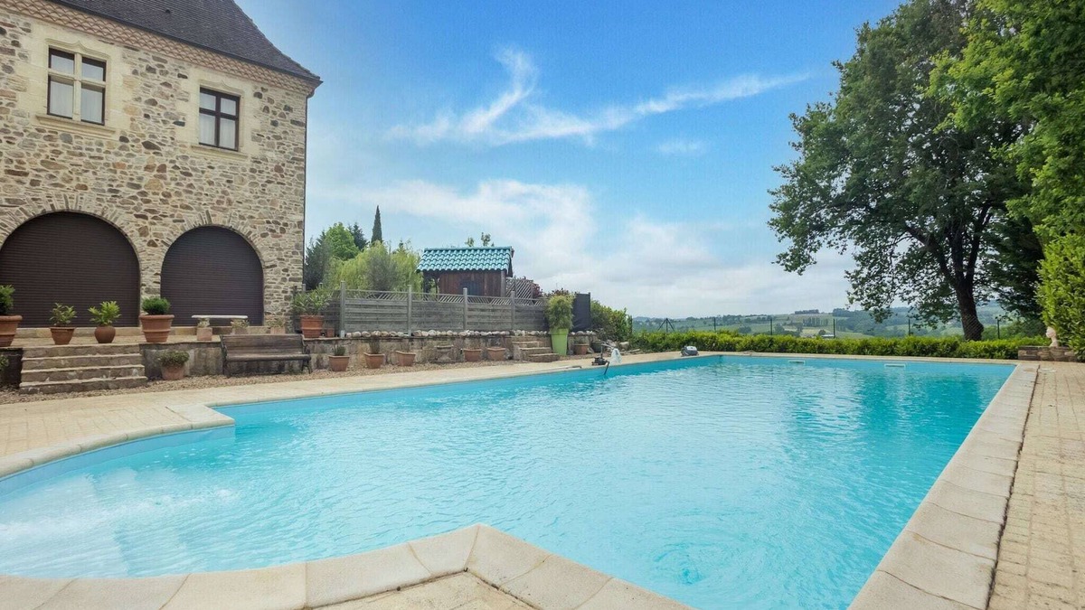 Sainte-Trie House | Lively holiday home with private pool
