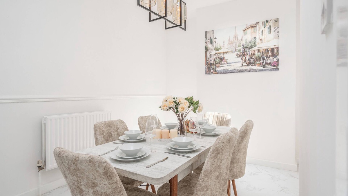Anfield Apartment | Liverpool Luxe Retreat close to Everton Stadium