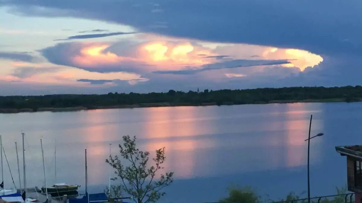 Markkleeberg Apartment | Living directly on the Markkleeberger See