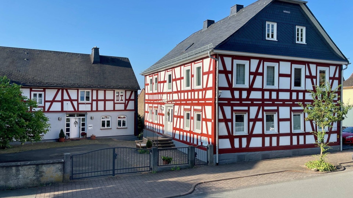 Battenberg Apartment | Living in a "monument" in the center of Battenberg an der Eder