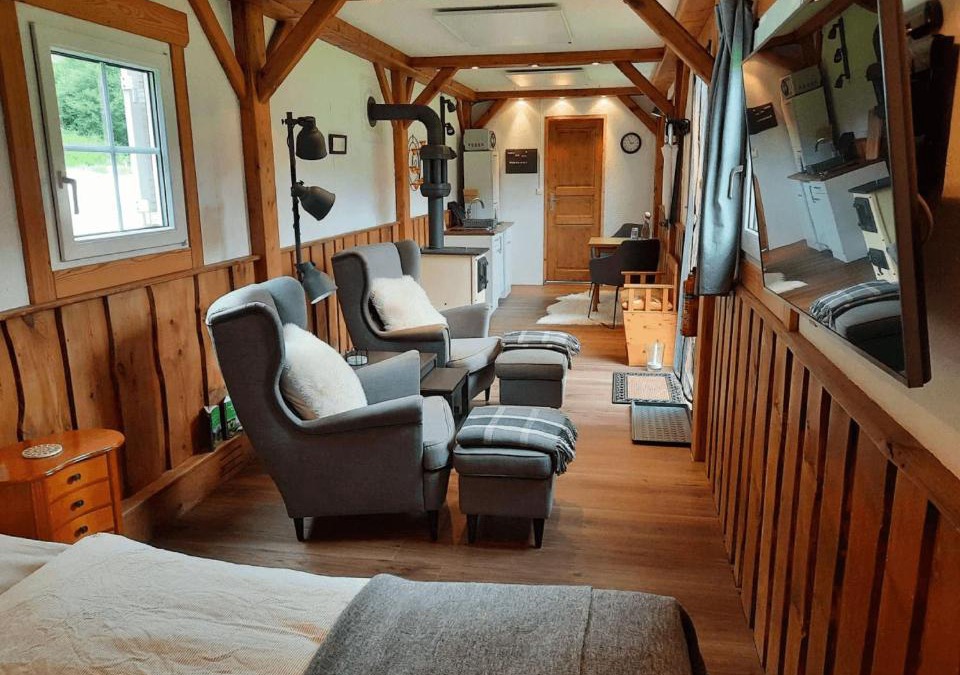 Bad Großpertholz House | Living Legends - Tiny House auf den Wiesen der Edermühle