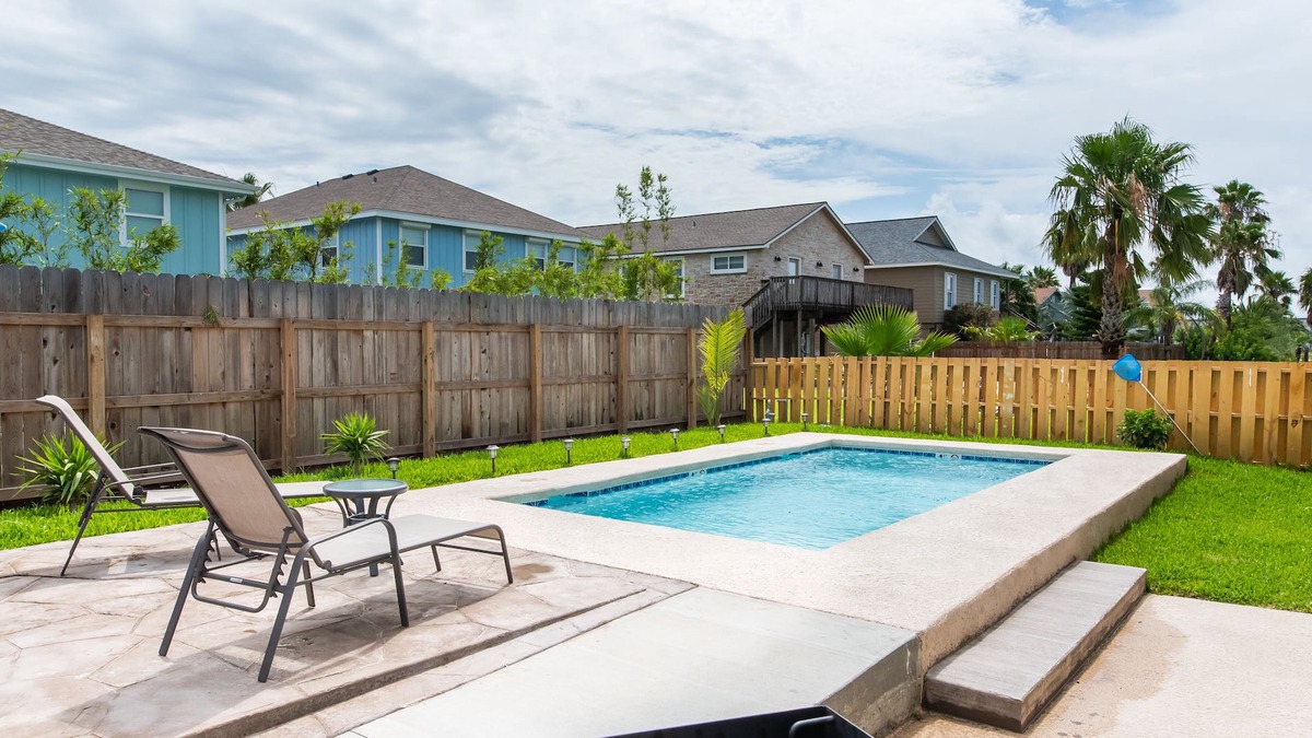 Leeward Sands House | Living The Salty Life In Flip Flops: Open concept, private pool, close to Port A
