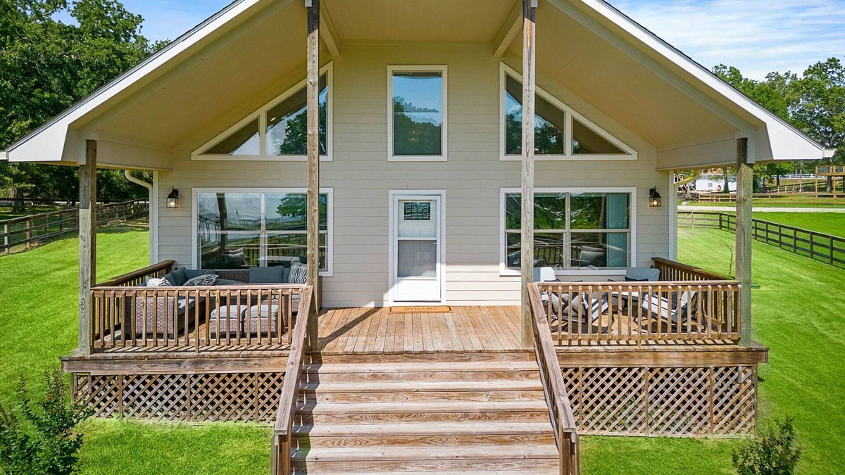 West Livingston House | Livingston Landing by BeachBox Lakefront/Large Yard