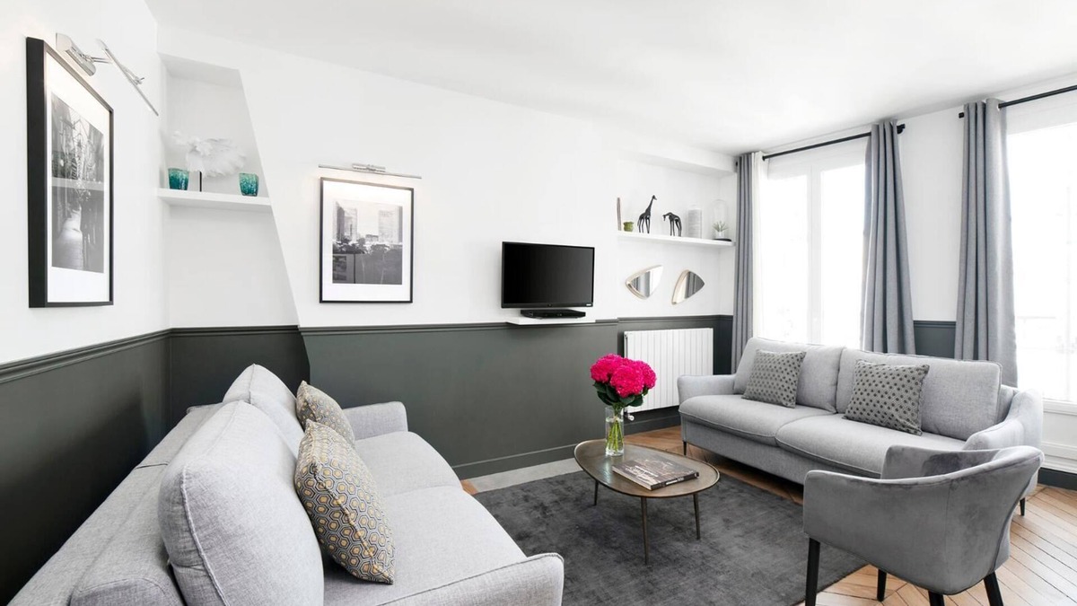 Quartier de la Porte-Saint-Denis Apartment | LivinParis | Luxury 2 Bedrooms Opera I