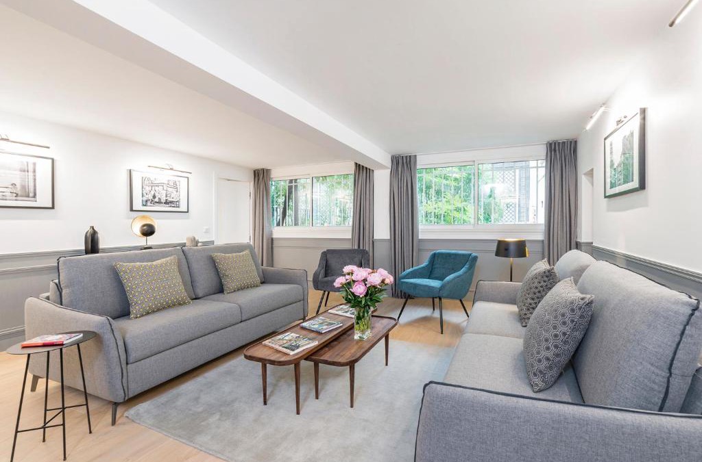 Ternes Apartment | LivinParis - Luxury 3 Bedrooms Arc de Triomphe I