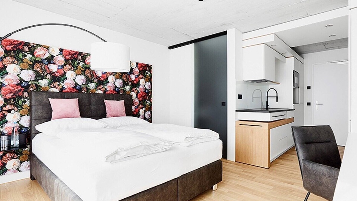 Berg Apartment | Livisit bergpartment 32 - double room 27 sqm - with kitchenette and bathroom