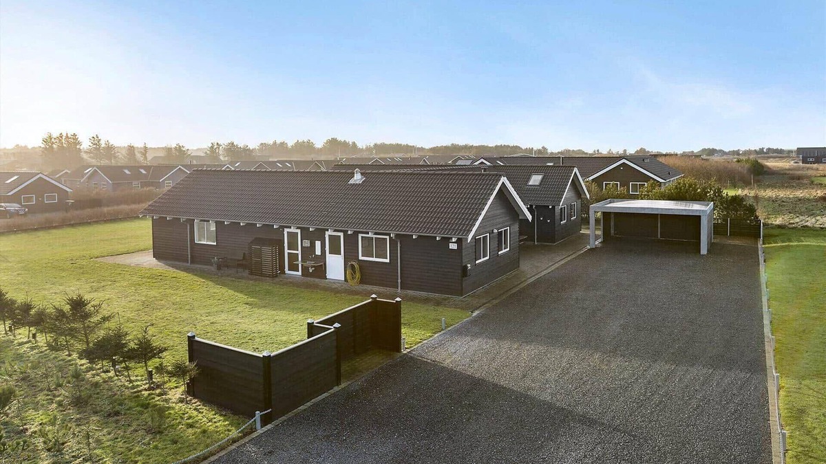 Nr. Lyngby House | LK2032 Løkken - Helledievej 121