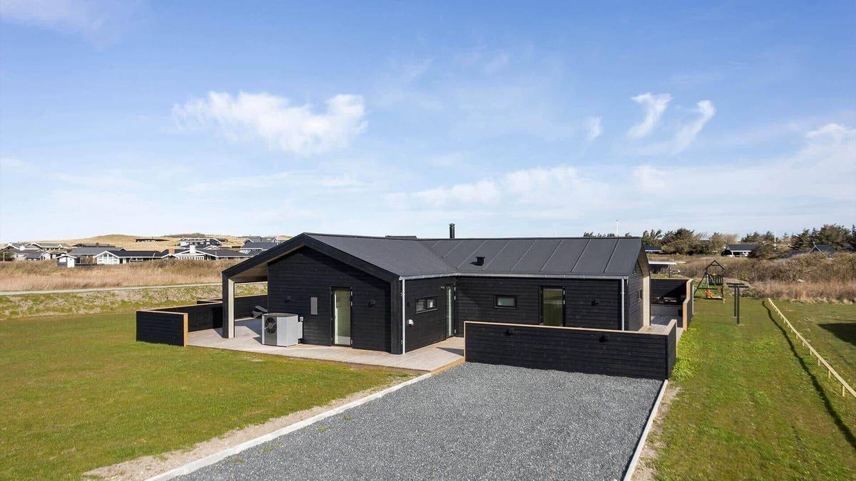 Nr. Lyngby Strand House | LK2068 Løkken - Blåhvalvej 1