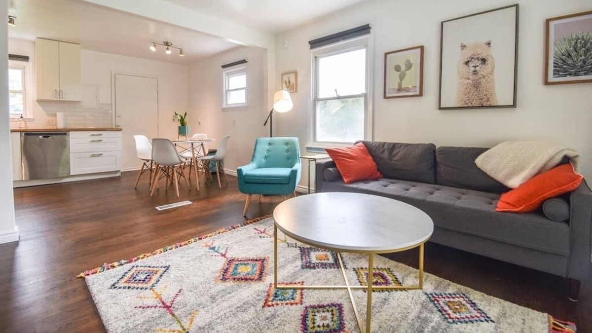 Hazel Park House | Llamaste in Hazel Park w/ Fenced Backyard for Pets