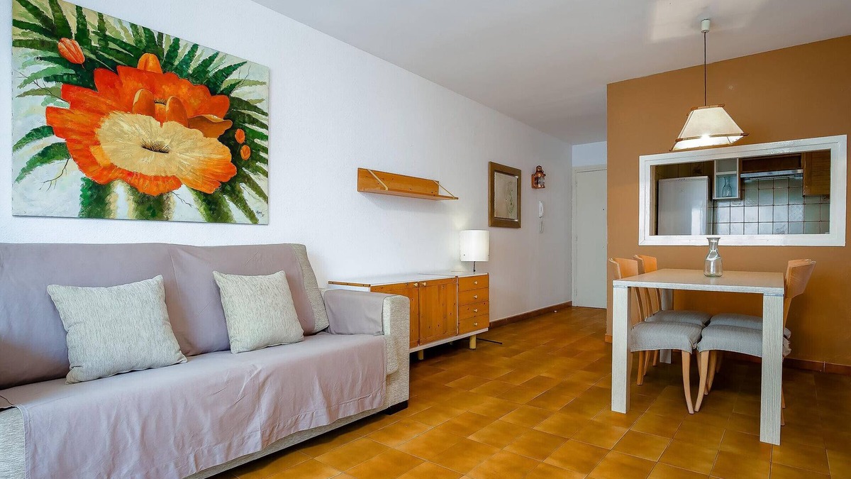 Port de la Selva Apartment | LLANÇÀ 8 LATERAL - Apartamento con vistas al mar, parking y Wifi.