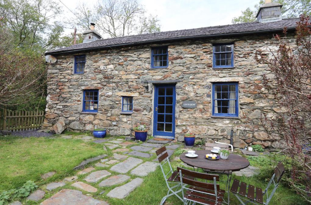 Nant Peris House | Llwyn Bedw