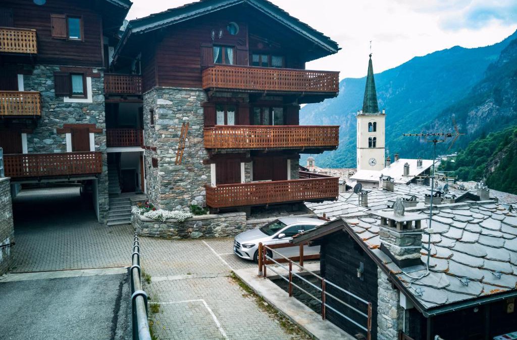 Valtournenche Apartment | "Lo méquio de Emilie" 2 passi da centro e piste
