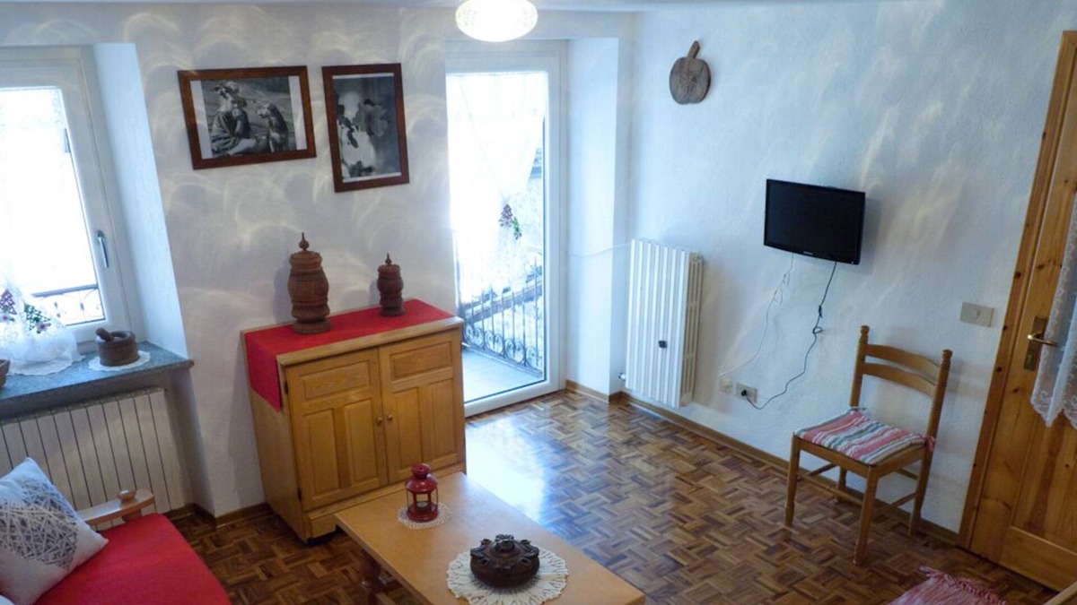 Dolonne House | Lo Nampio bright and quite apartment CIR-0011