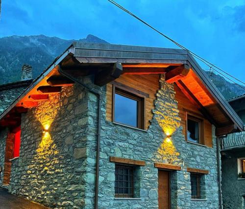 Grand Brissogne Ski Chalet | Lo Stambecco Bianco Chalet