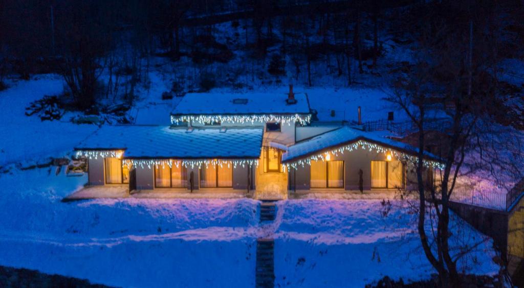 Fenis House | Lo Tzeno