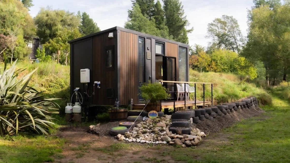 North Loburn House | Loburn Retreat 1 by Tiny Away