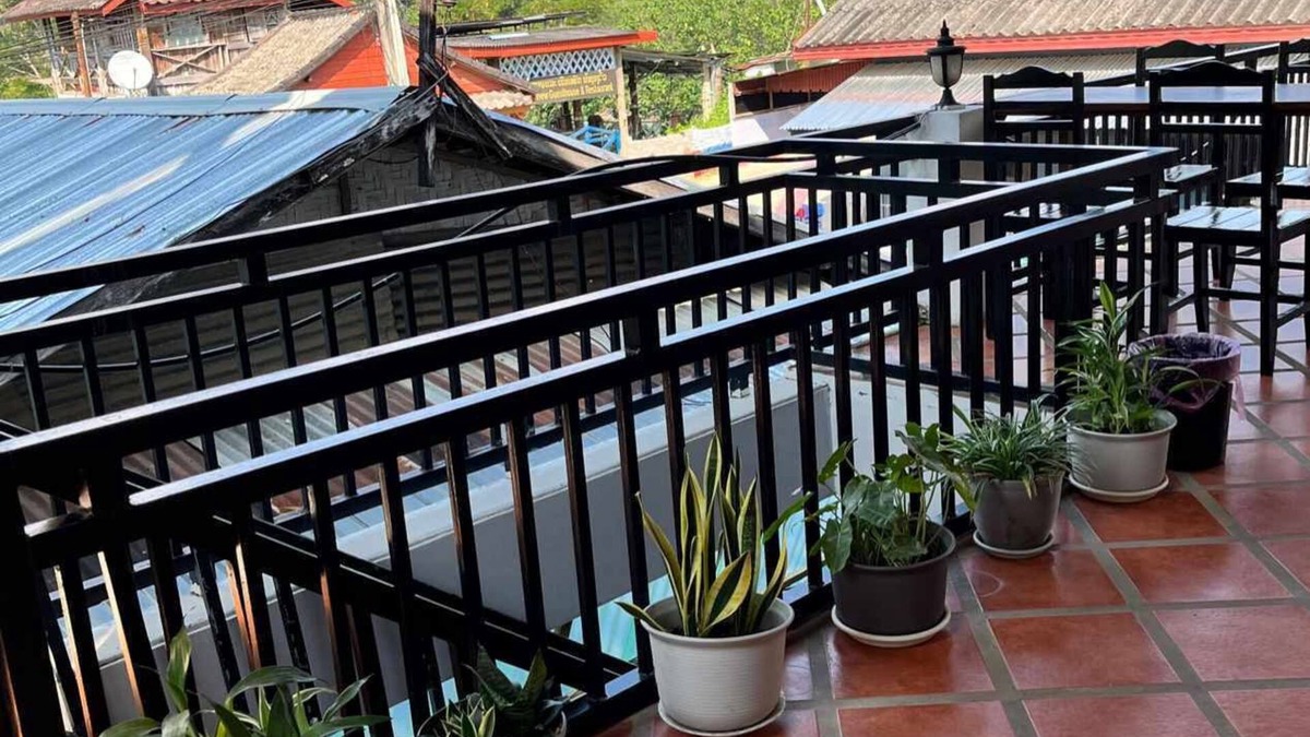 Vang Vieng House | Local Guesthouse