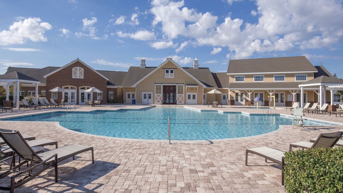 Williamsburg Resort | LOCAL HOST! Family Friendly Condo at Governor's Green. Prime Location-Pools!