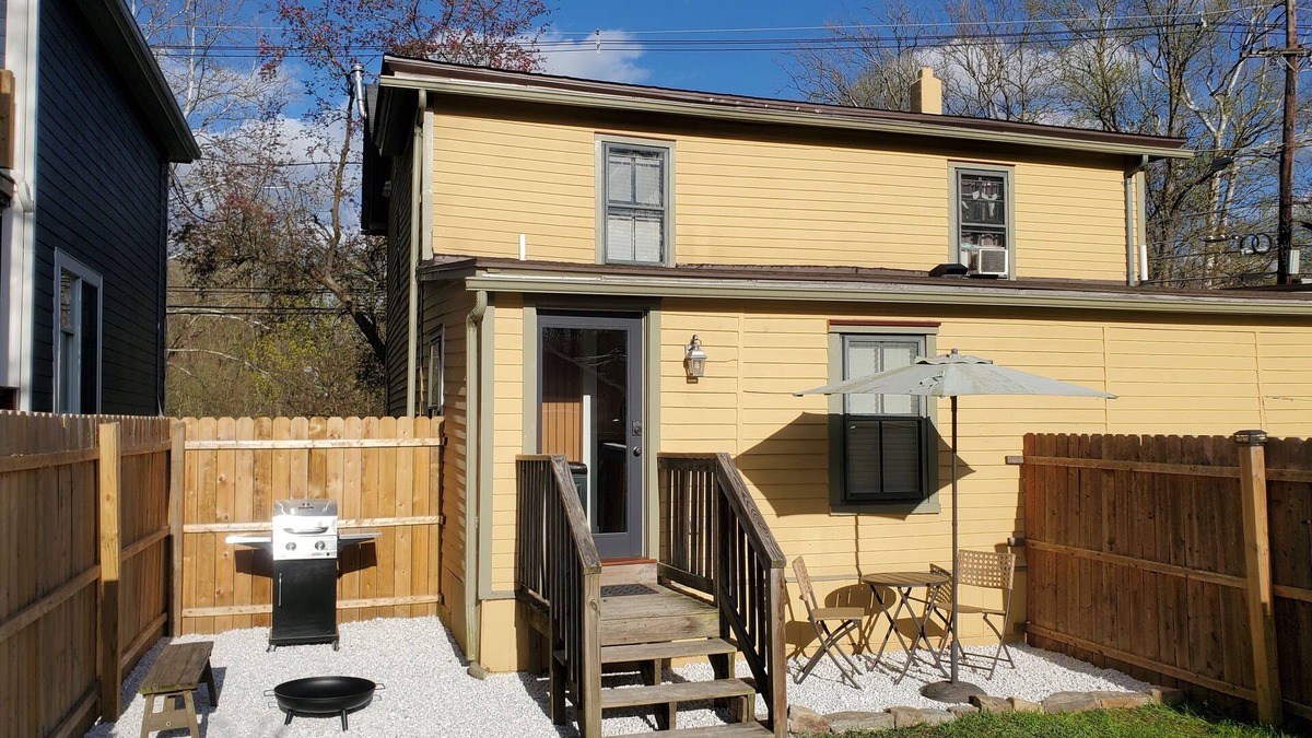 Baptistown House | Located a block from the river, Art Yard and walking distance to shops.