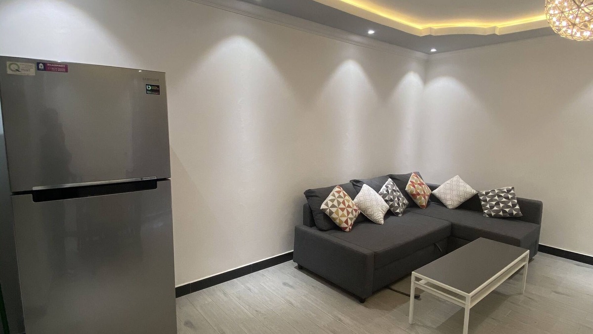 Bole Villa | Located about 1.5km from the airport. Our guest house can accommodate up to 7 pl