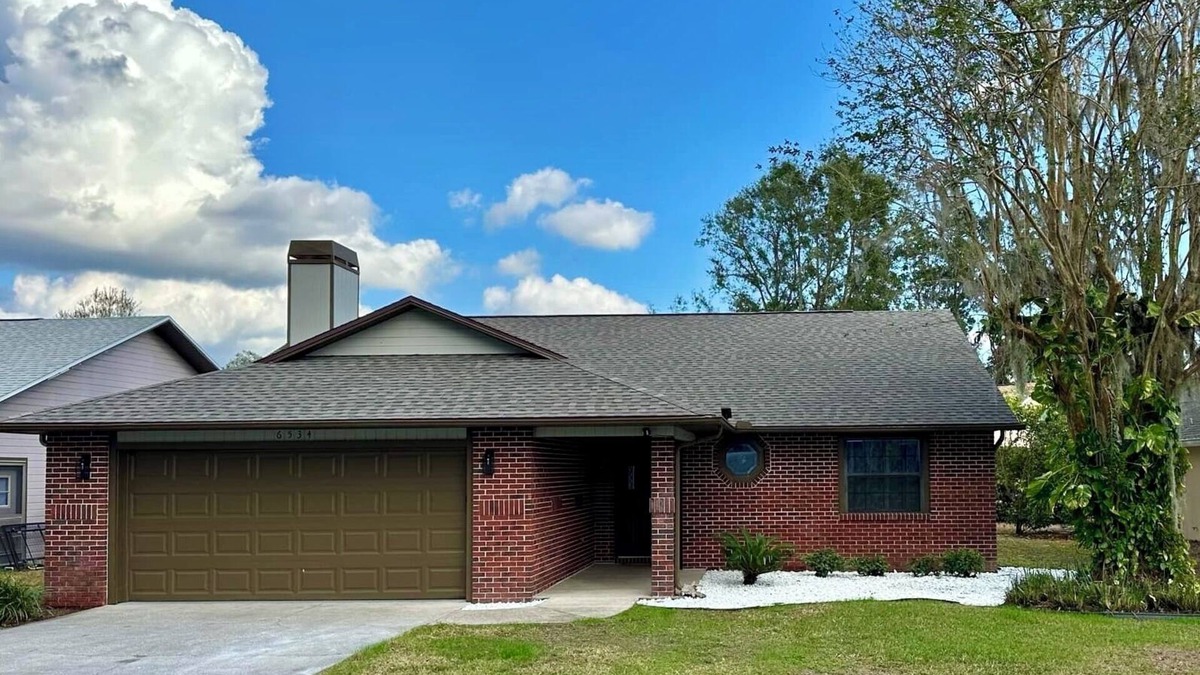 Zephyrhills West House | Located at Golf Course! Golf is temporary closed after hurricane