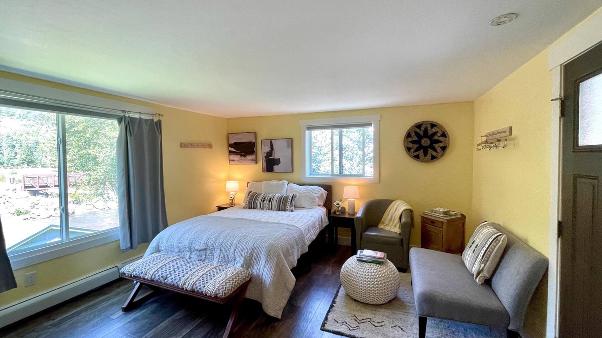 Redstone Condo | Located directly on the Crystal River