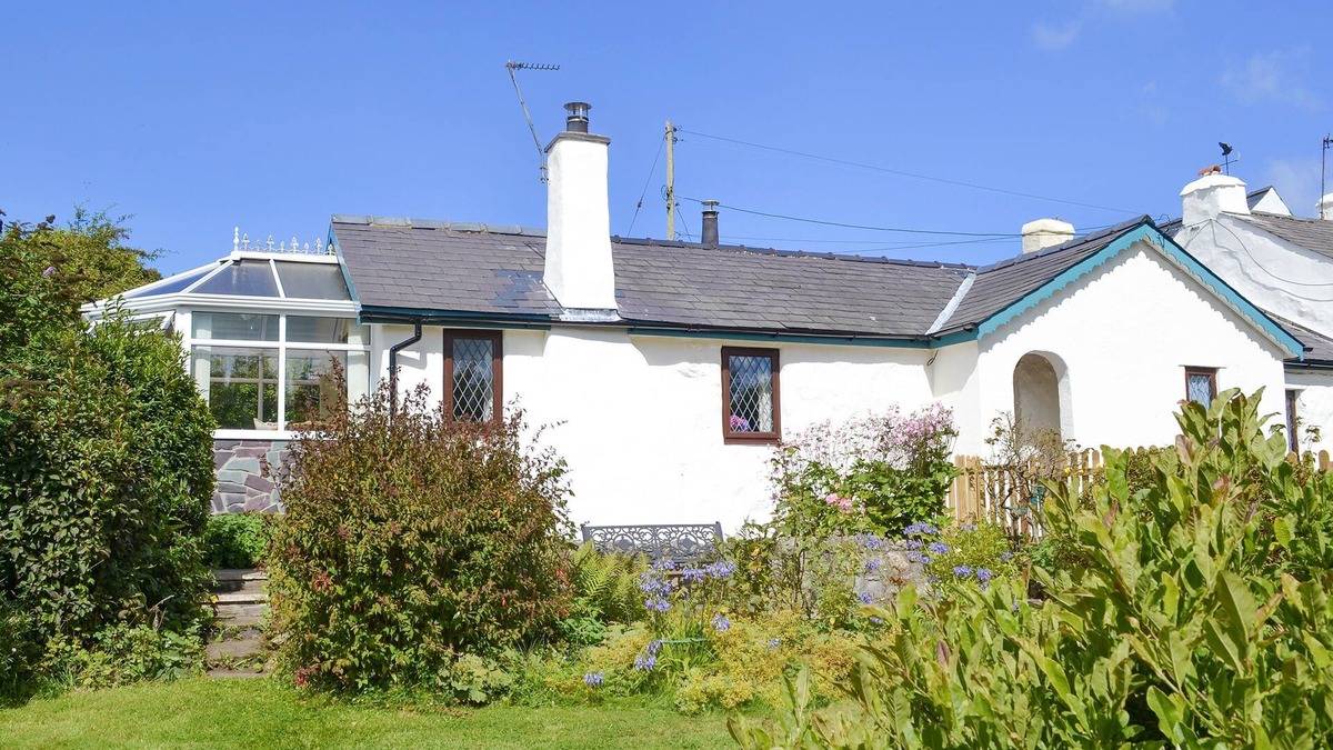 Llanddona Cottage | Located in a quiet village with countryside on the doorstep.