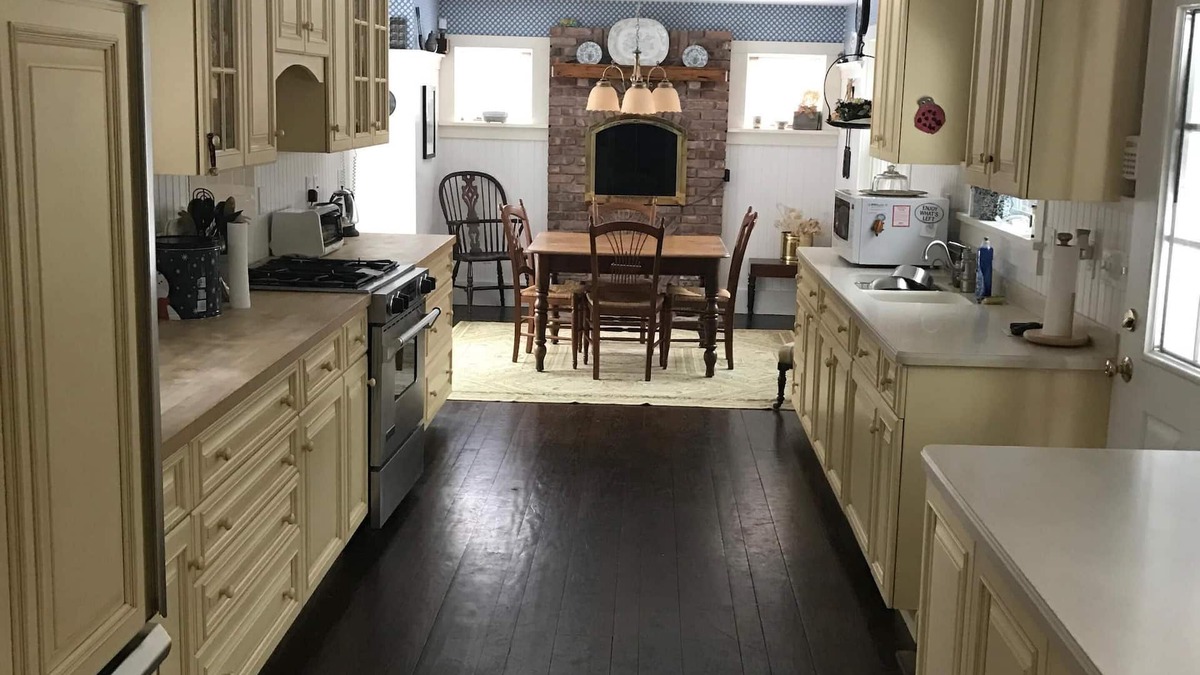 Southold House | Located in the heart of wine country/BEACHES/shops.