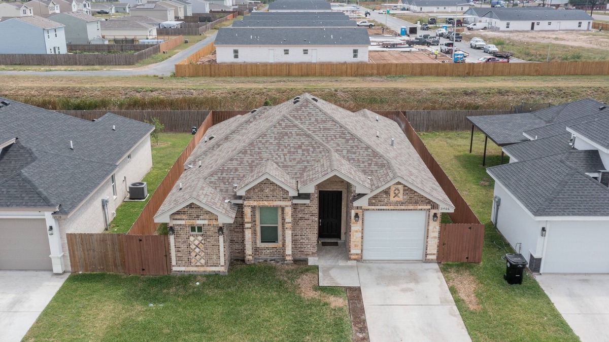 Weslaco House | Located in Weslaco 3 Bedroom and 2 Bathroom