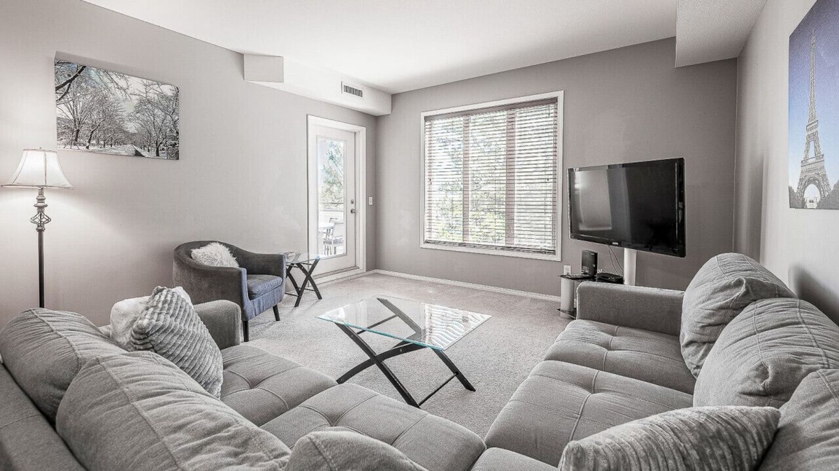 Quail Ridge Condo | Located on the third floor and right next to Quail Course at The Okanagan Golf Club,