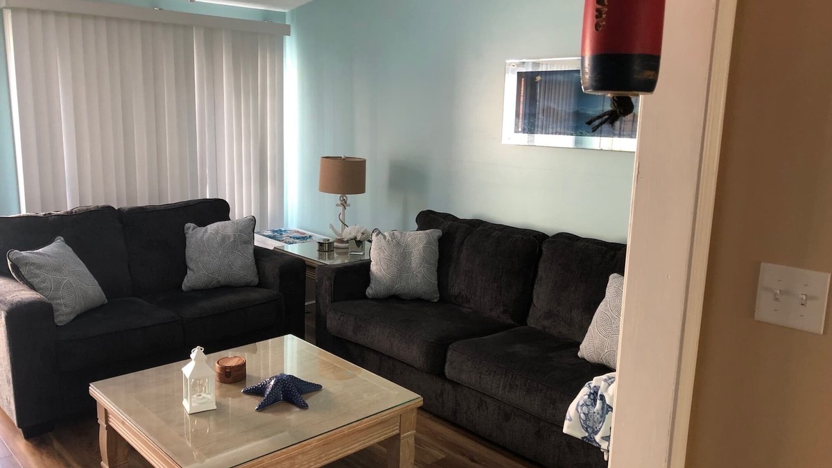 York Beach House | Location! 2 min Walk to Short Sands Beach