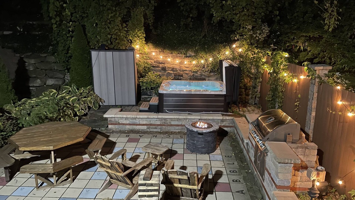 Ohio City House | LOCATION!- City Getaway in the FLATS!