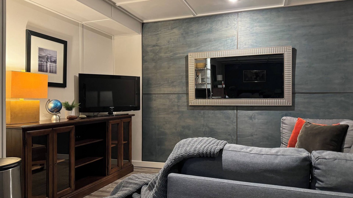 Cherry Valley Apartment | Location, Comfort & Style! Very Roomy Efficiency.