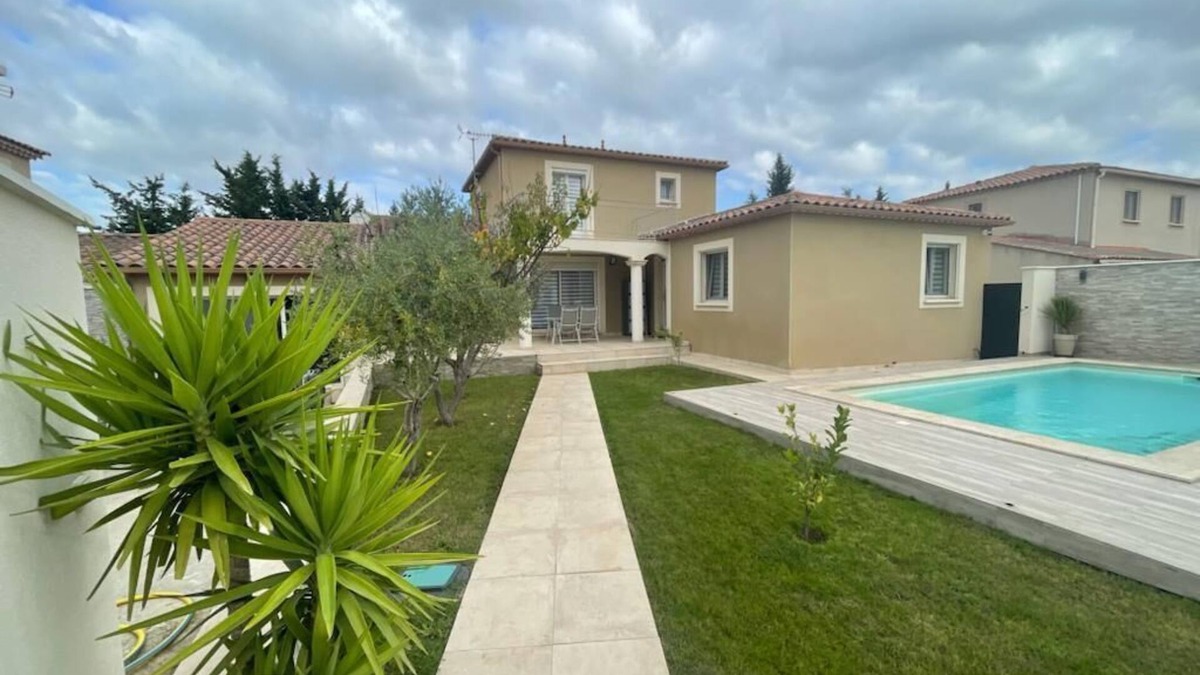 Beaucaire Villa | Location Dans le sud Avec Piscine