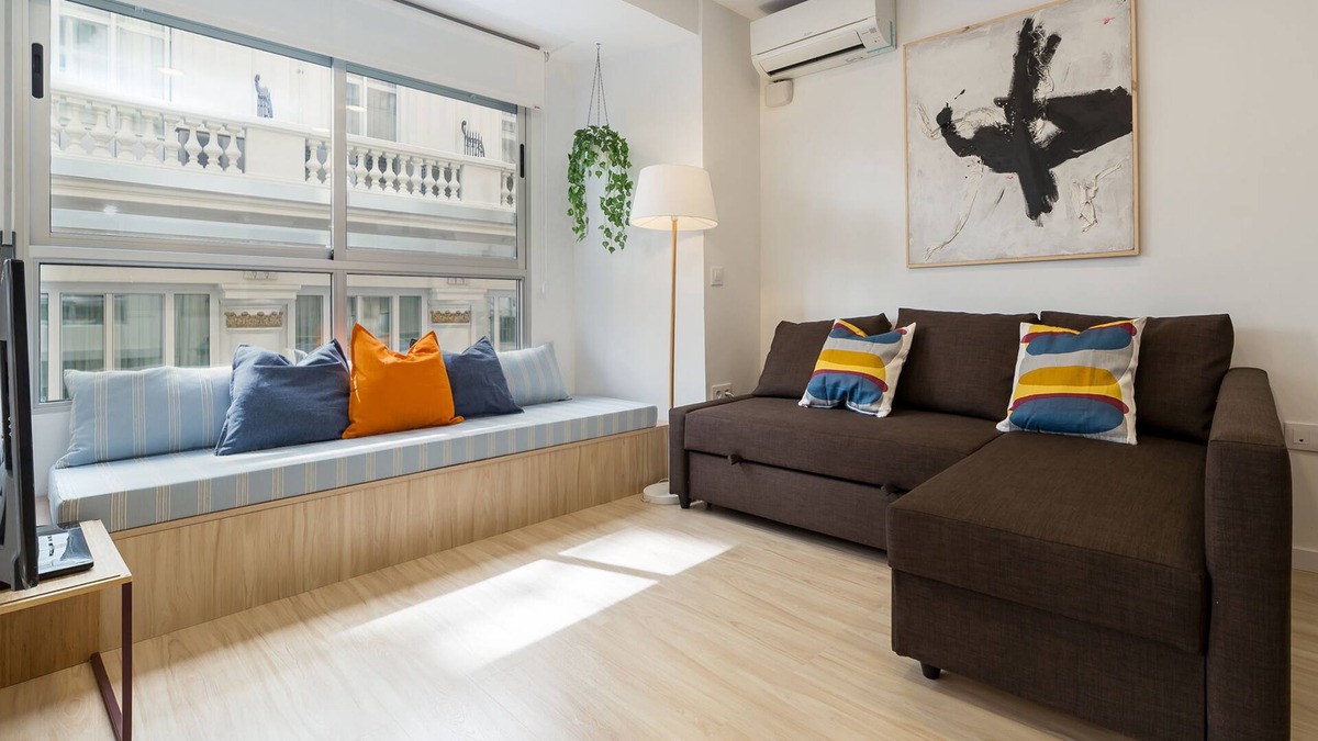 Sant Francesc Apartment | LOCATION, DESIGN, NEW BRAND, FRIENDLY HOSTS HELP TO ENJOY VALENCIA AS A LOCAL!