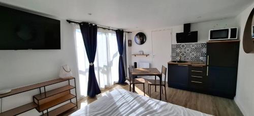 Plougourvest Apartment | Location Finistère Jaccuzi privé