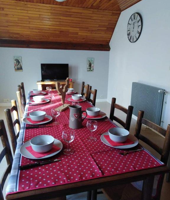 Besse-et-Saint-Anastaise Apartment | Location de la cascade 8 personnes