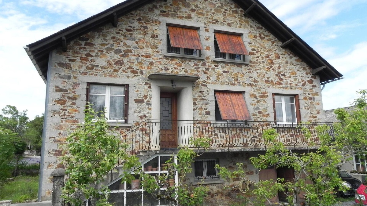 Quins House | Location Saisonnière Aveyron