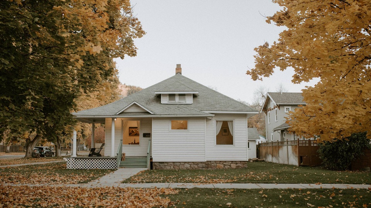 Rose Park House | LOCATION! Historic home with a modern touch