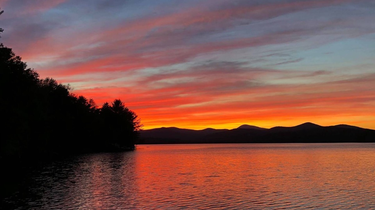 Dryden House | Location! Lakefront, 4 seasons, Private beach, Mountain views, SeaDoo rent
