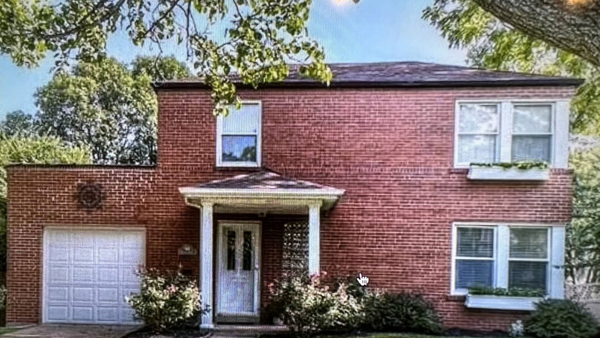 University City House | LOCATION, LOCATION, LOCATION! University City "home-away-from-home."