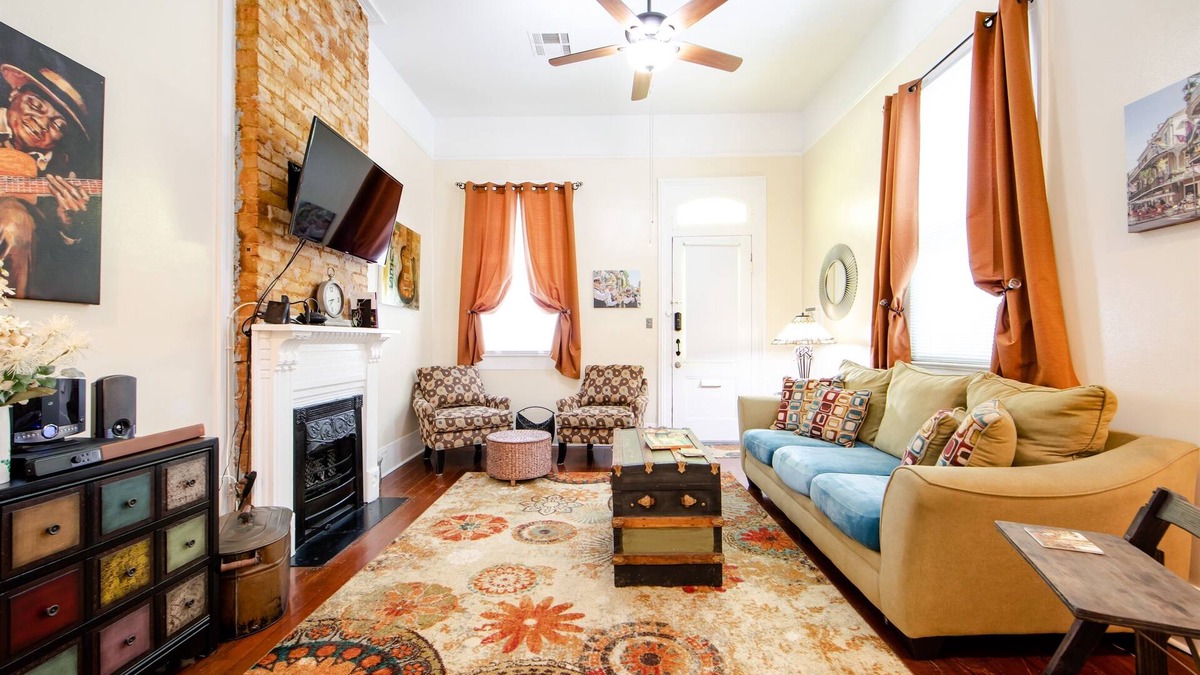 Bywater Cottage | Location,LOCATION! 5 star reviews for 11 yrs close to the FQ The Gabrielle Grace
