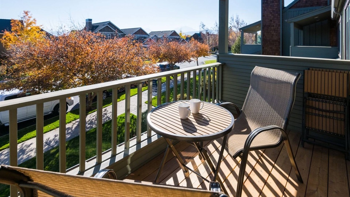 Sisters House | Location! Location! Escape to this beautiful air conditioned, pet friendly